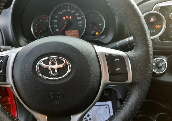Toyota Yaris cena 30800 przebieg: 159000, rok produkcji 2011 z Zbąszyń małe 436